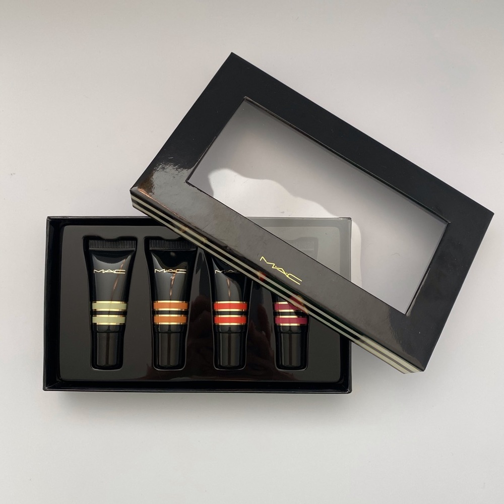 MAC Cosmetics LE Tastinis Set of 4